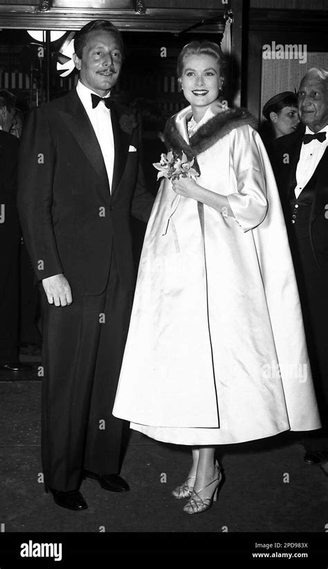 Oleg Cassini, 92; Designed an Elegant American Look.